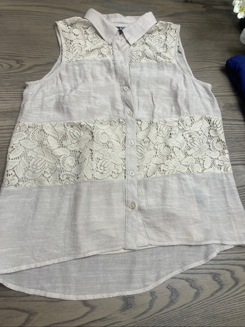 AGB Sleeveless Lace-Panel Button Front Top - Tan.